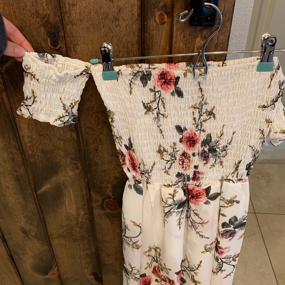 White flower dress - Picture 4 of 6